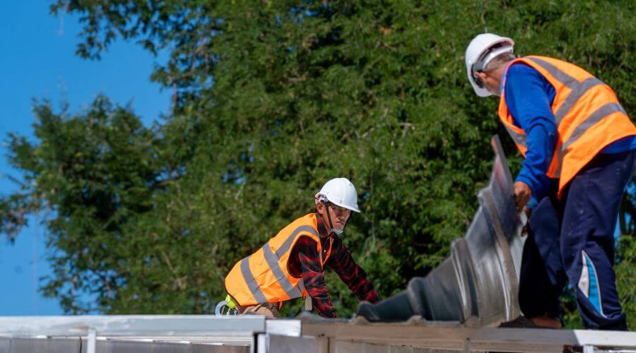 Professional gutter cleaning in Denhoff, ND